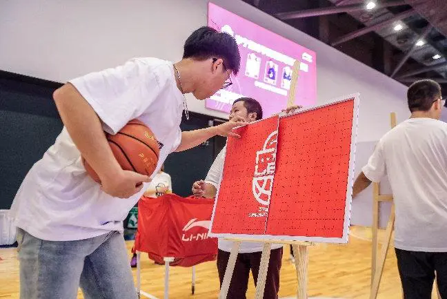 职业篮球教练如何制定有效的赛制训练计划?_1